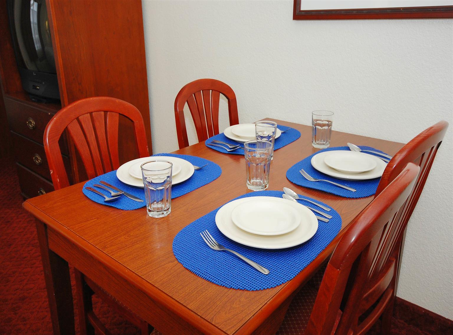 Best Western Extended Stay And Suites Pleasantville Restaurant photo